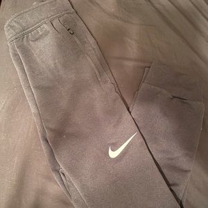 Nike Big Boys’ Dri-Fit Hyper Fleece Training Pants